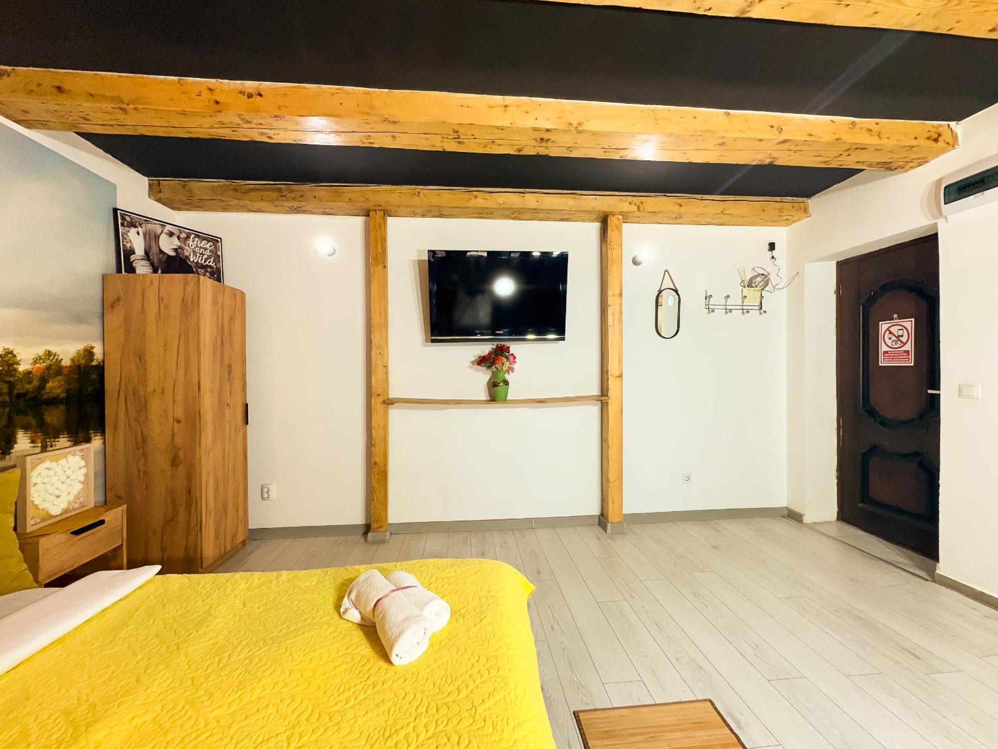Venus Central Lux Studio ไกรโอวา ภายนอก รูปภาพ
